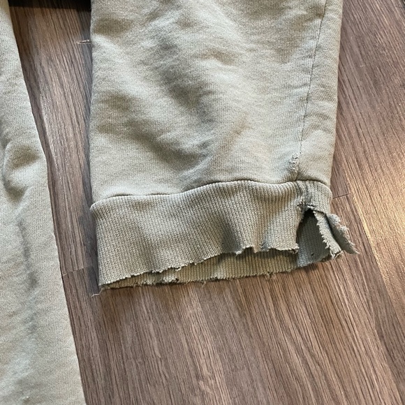 Distressed Champion Crewneck Sweater - Picture 4 of 8